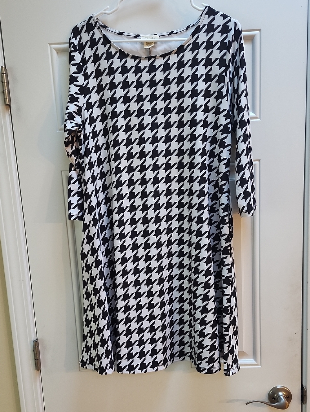 Women's Black & White Houndstooth Midi Dress - Classic Swing Style